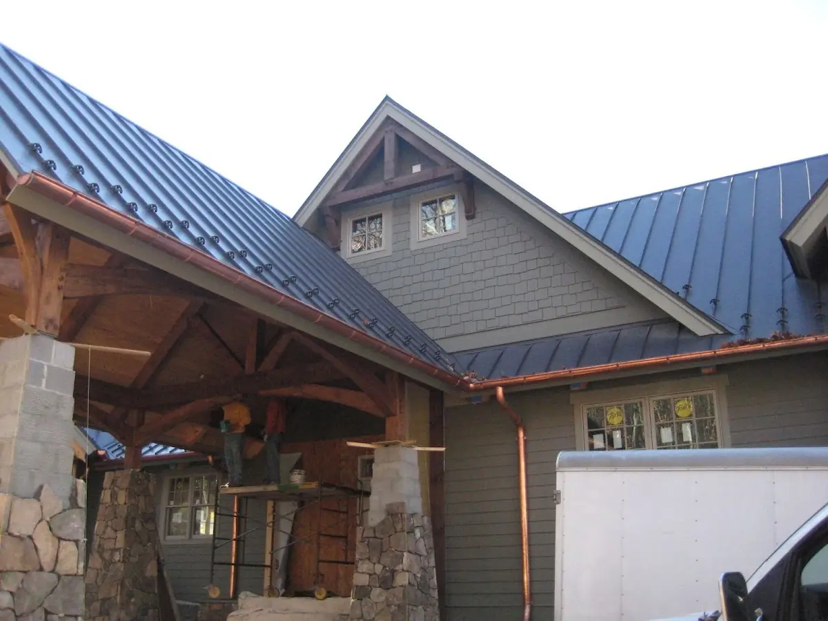 Craftsman Roofing team delivering quality roofing work in Fruitvale